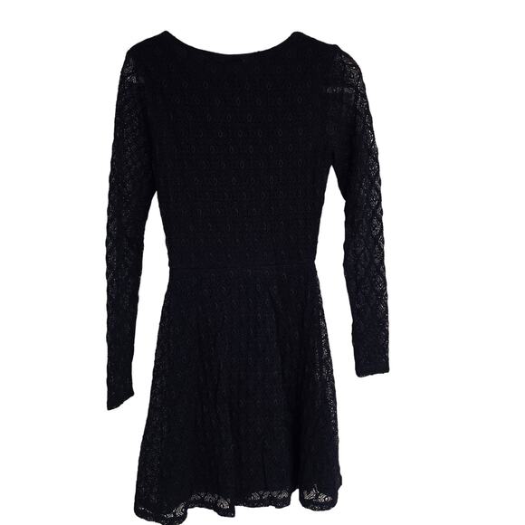 Women's Forever 21 Navy Blue Crochet Lace Overlay Long Sleeve Dress - Size Small - Picture 2 of 9